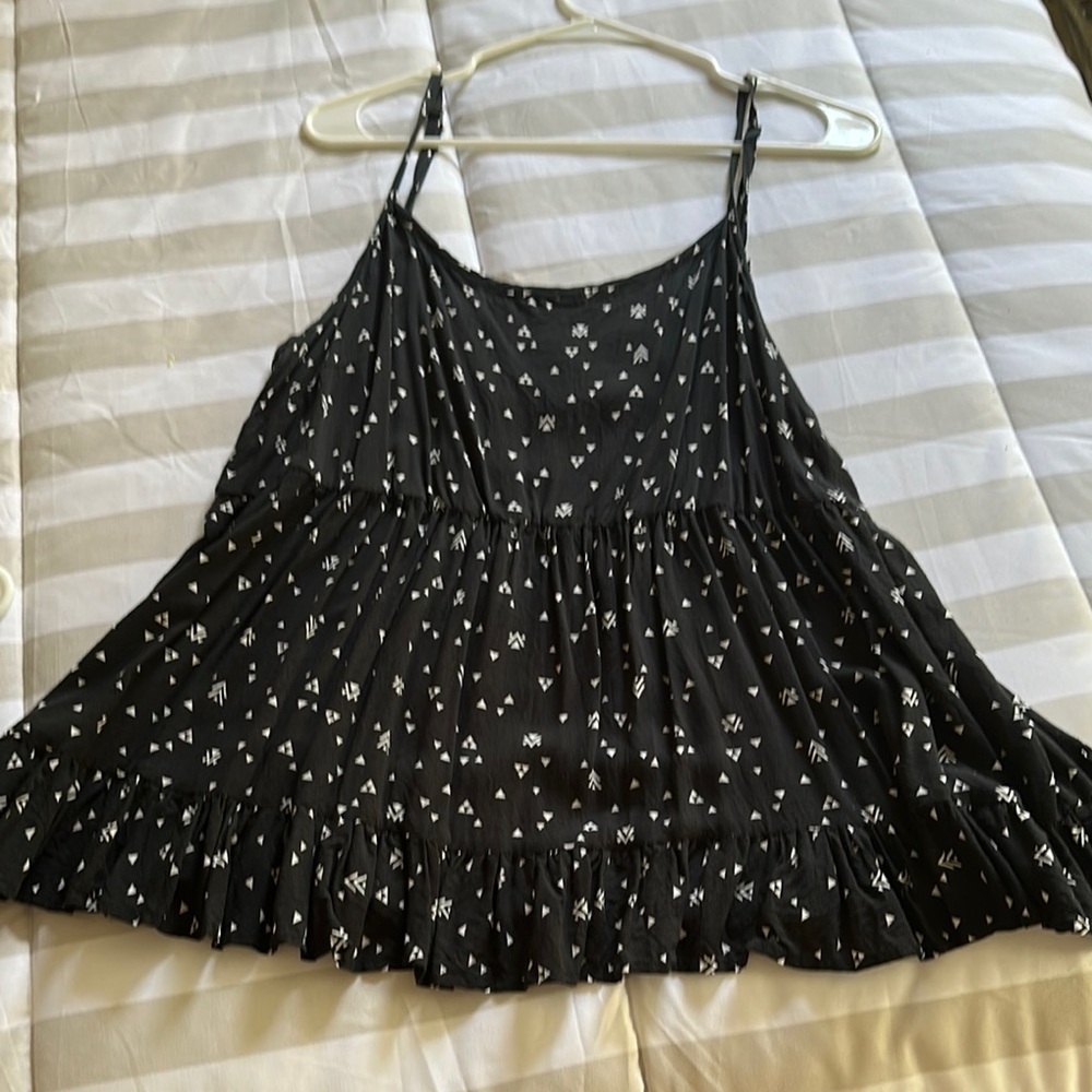 Torrid Black and White Patterned Women's Top
